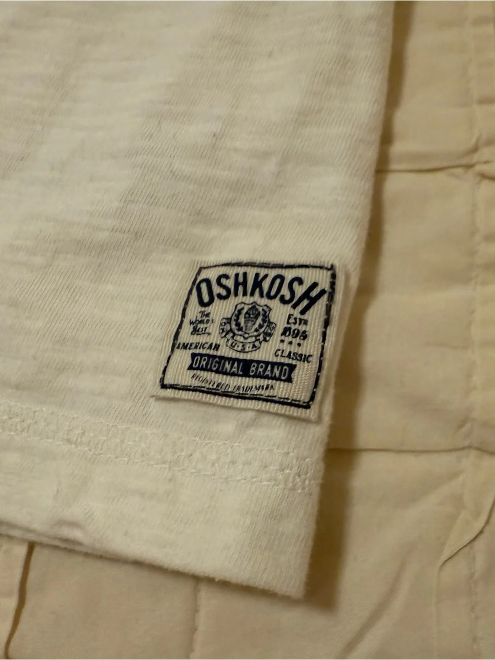 Boys OshKosh B'gosh Cream Tee with Gray & Blue details Size 8